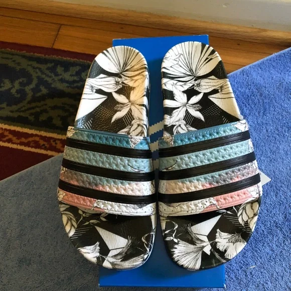 Adidas Adilette slides women - Picture 2 of 8